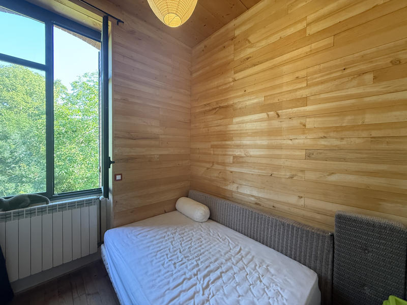 Maison - 135 m² - 9 pièces