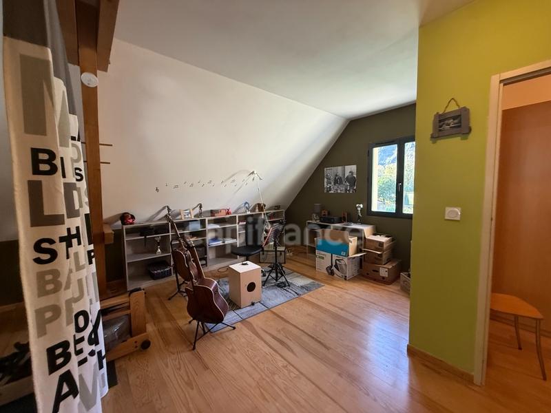 Maison - 92 m² - 3 pièces