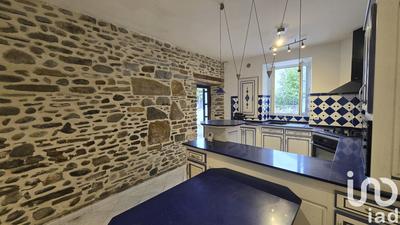 Maison - 209 m² - 8 pièces