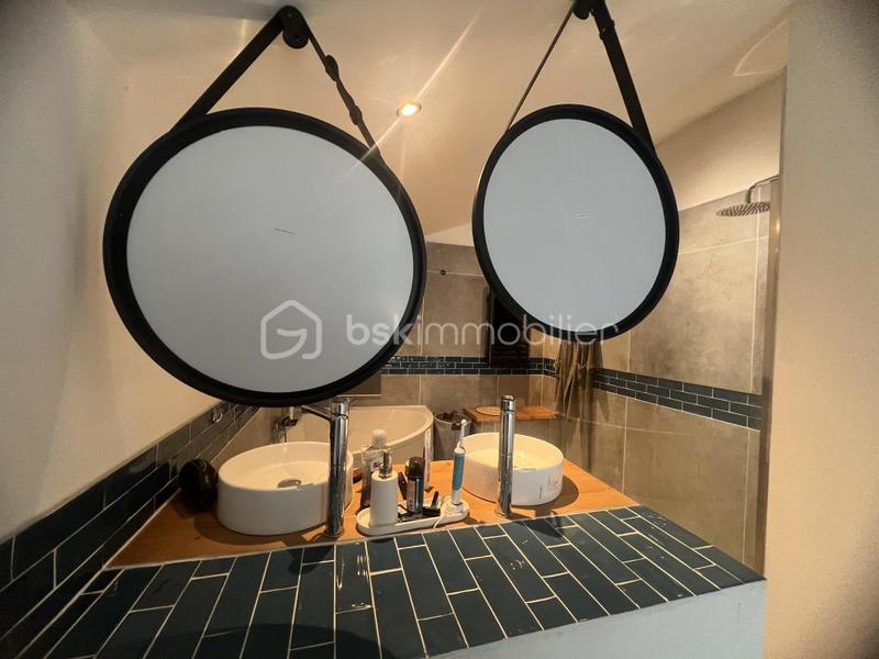 Maison traditionnelle - 107 m² - 5 pièces