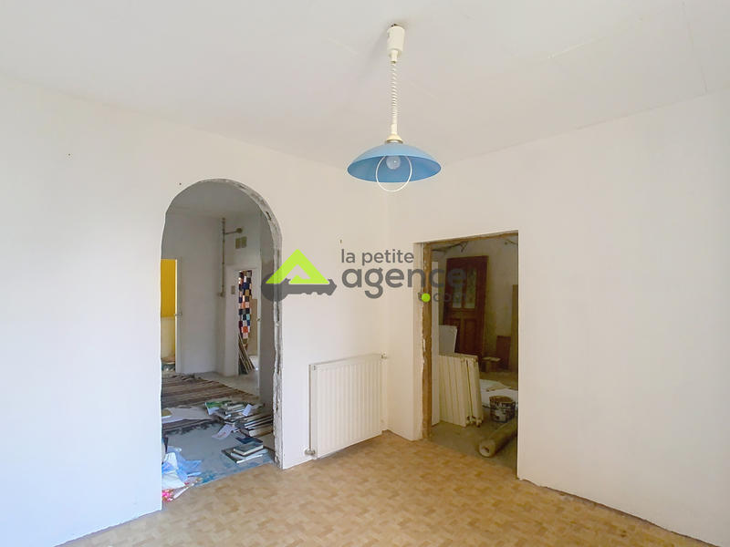 Maison - 285 m² - 11 pièces