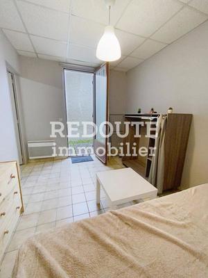 Studio - 50 m² - 1 pièce