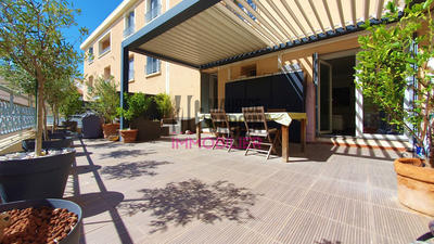 Appartement - 96 m² - 4 pièces