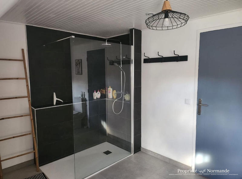 Maison ancienne - 185 m² - 7 pièces