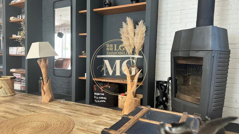 Maison - 184 m² - 5 pièces