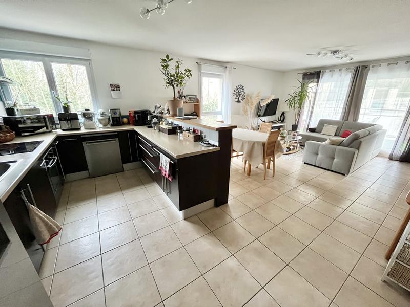 Appartement - 100 m² - 4 pièces