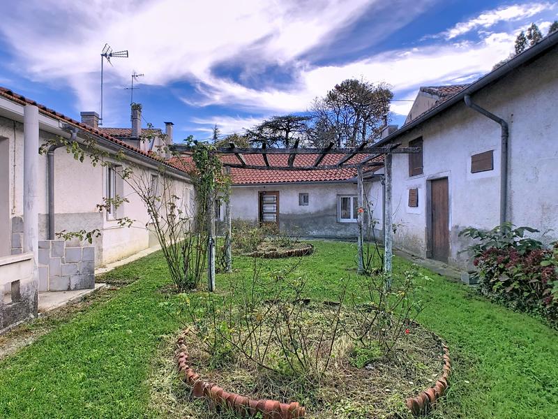 Maison - 137 m² - 6 pièces