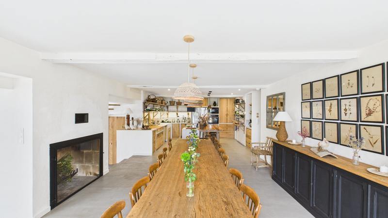 Propriété - 770 m² - 15 pièces