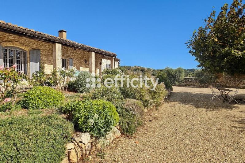 Mas - 200 m² - 6 pièces