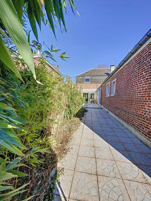 Maison - 185 m² - 8 pièces