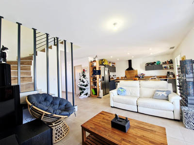 Maison contemporaine - 89 m² - 5 pièces