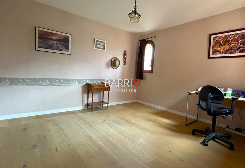 Villa - 226 m² - 8 pièces