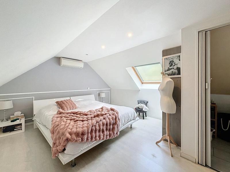 Maison - 125 m² - 8 pièces