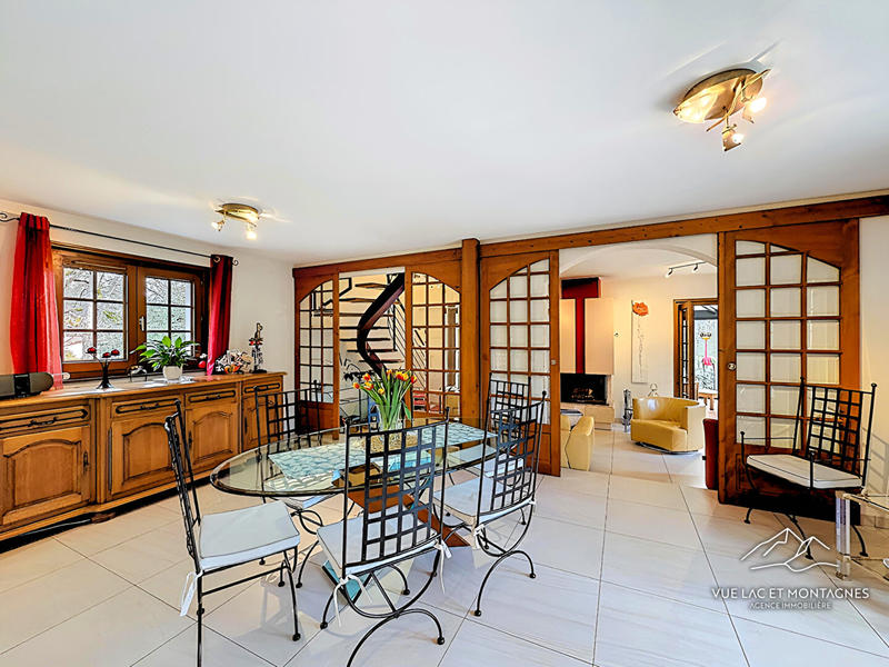 Maison - 145 m² - 5 pièces