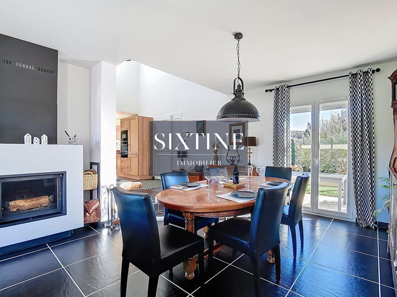 Villa - 149 m² - 8 pièces