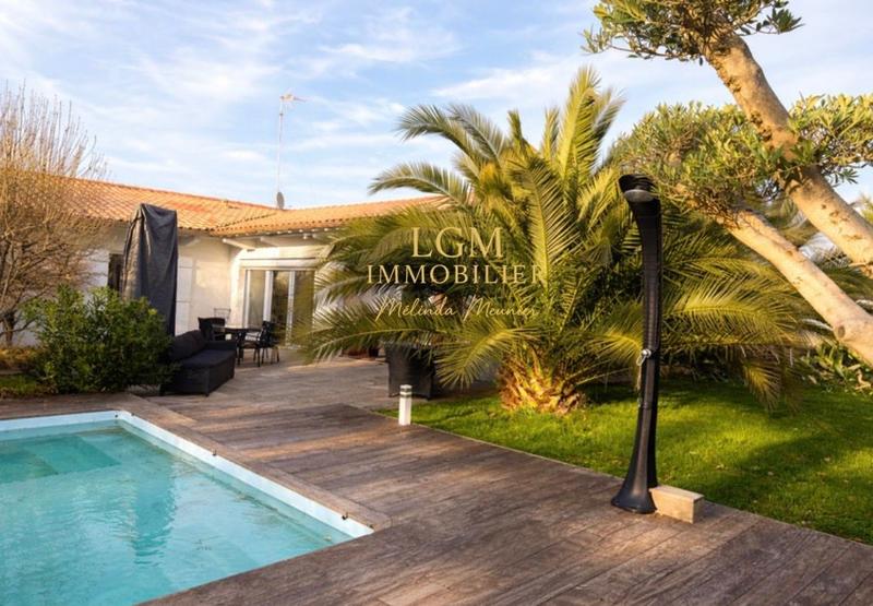 Villa - 207 m² - 4 pièces