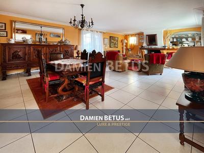 Maison - 167 m² - 7 pièces