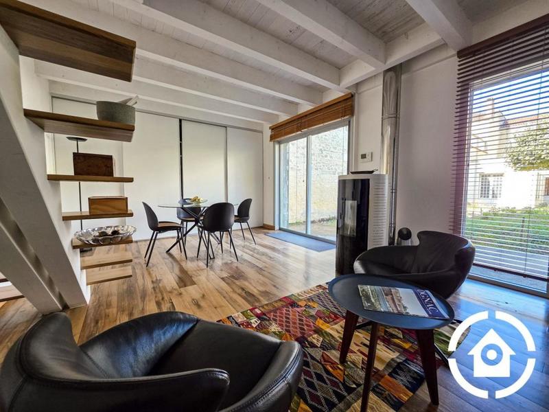 Maison - 310 m² - 8 pièces