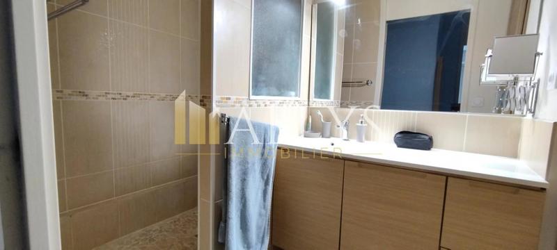 Appartement - 81 m² - 4 pièces