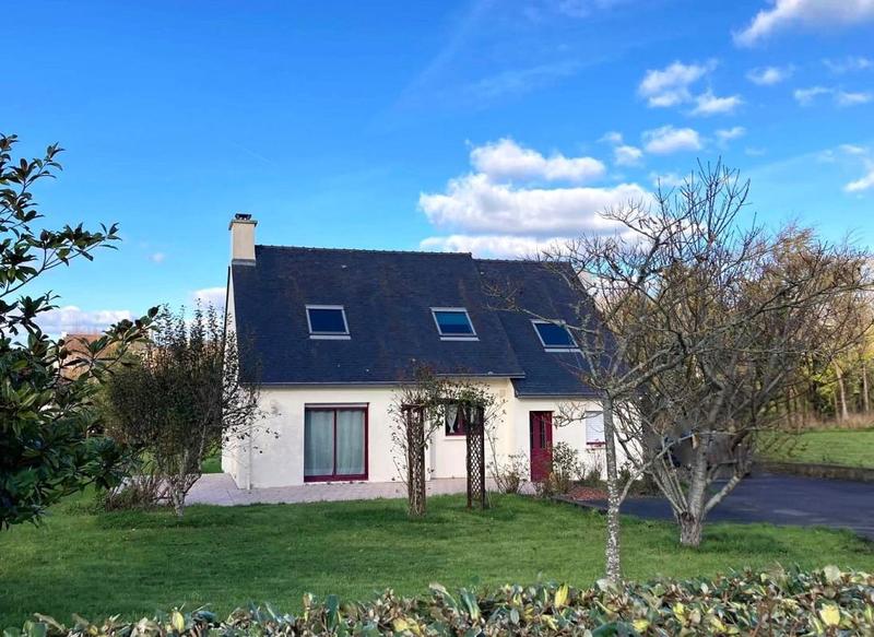 Maison - 95 m² - 6 pièces