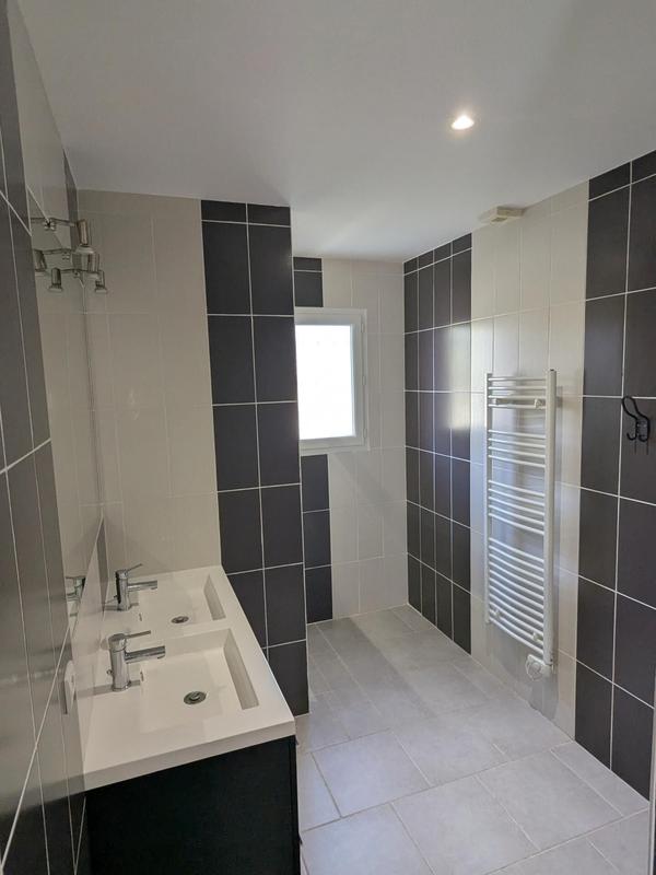 Maison - 182 m² - 7 pièces