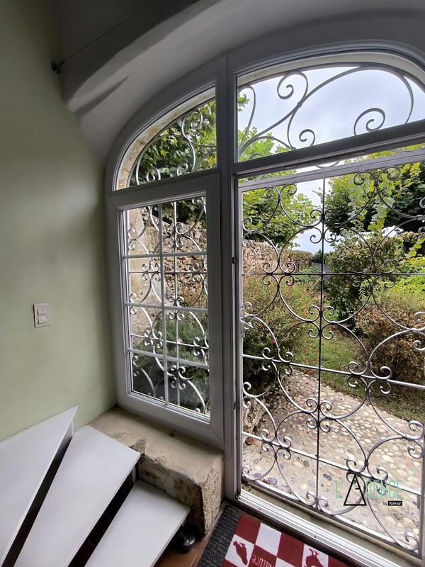 Maison - 225 m² - 5 pièces