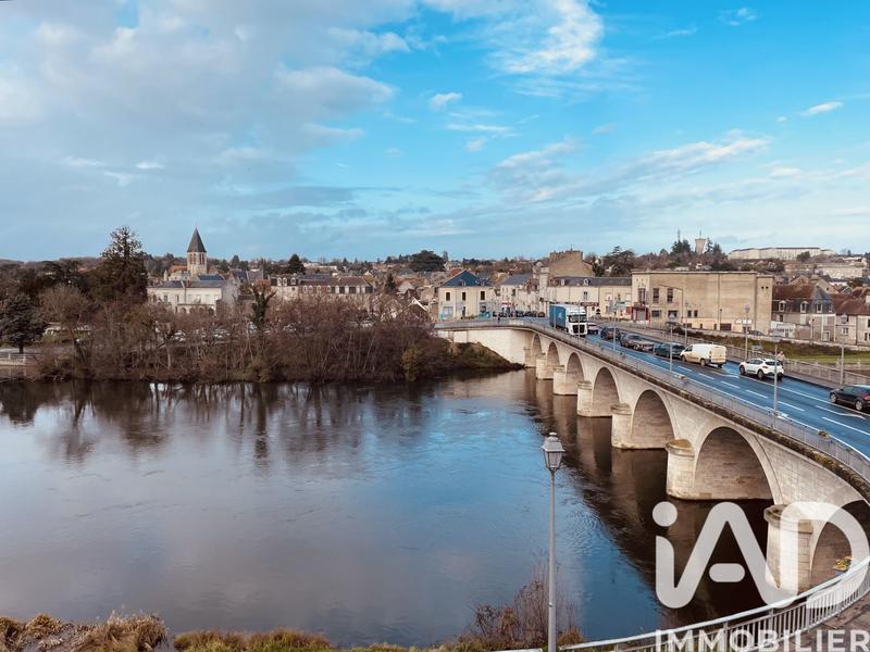 Maison - 201 m² - 10 pièces