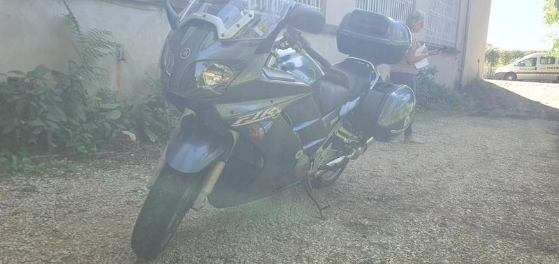 Yamaha Fjr 1300 yamaha gris