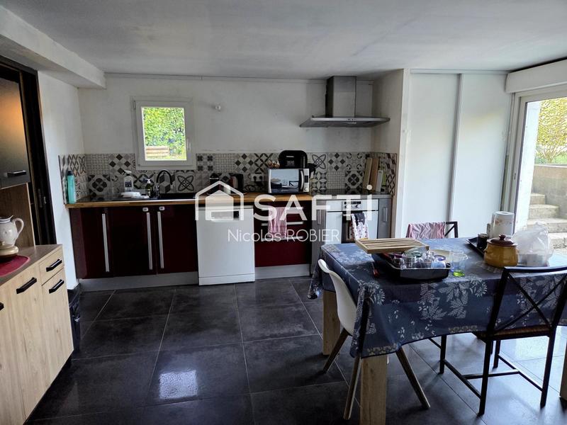 Maison - 177 m² - 6 pièces
