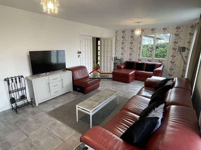 Maison - 317 m² - 11 pièces