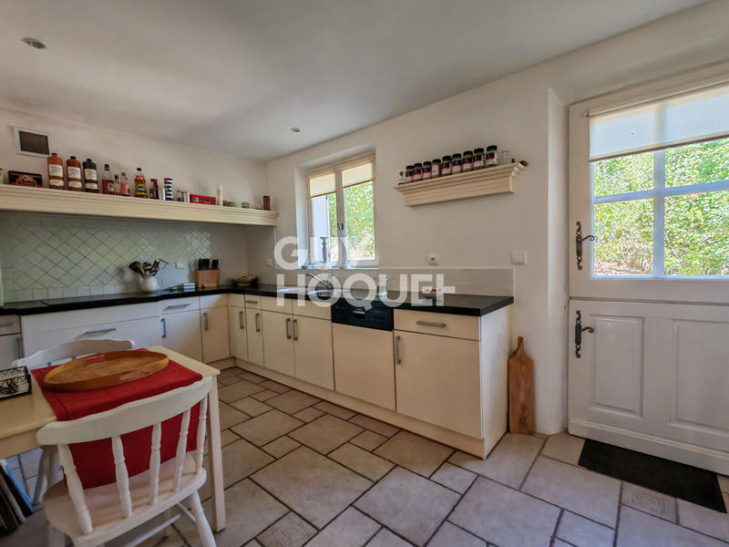 Maison - 245 m² - 7 pièces