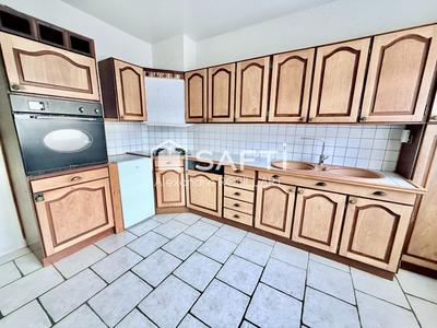 Maison - 98 m² - 5 pièces