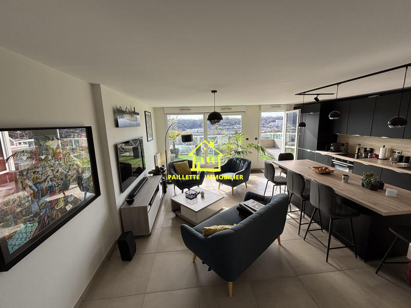 Duplex - 82 m² - 4 pièces