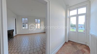 Maison - 95 m² - 6 pièces