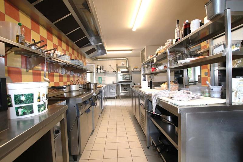 Maison - 263 m² - 5 pièces