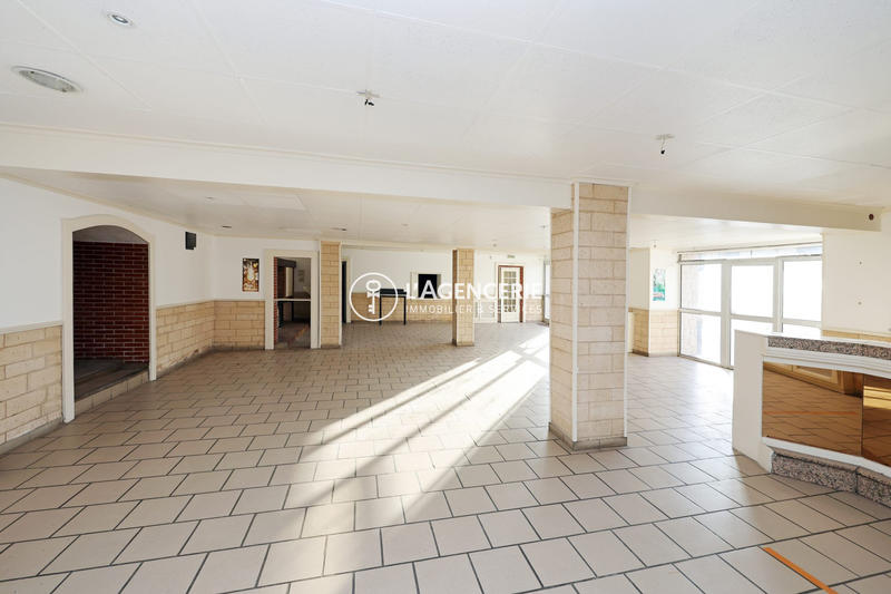 Local commercial - 250 m²