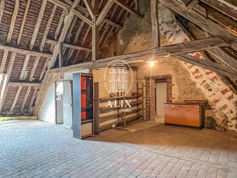 Maison - 252 m² - 10 pièces