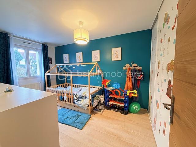 Maison - 94 m² - 5 pièces