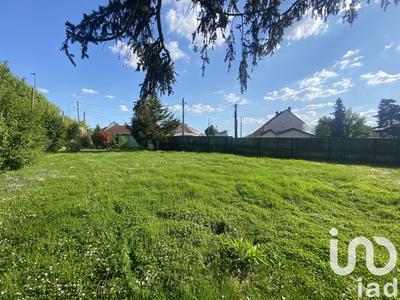 Terrain - 749 m²
