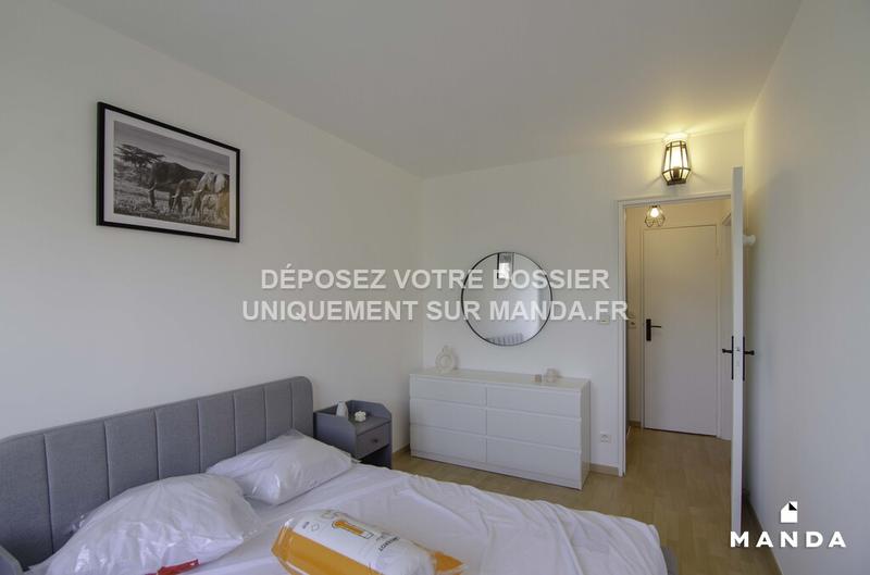 Chambre - 10 m² - 5 pièces