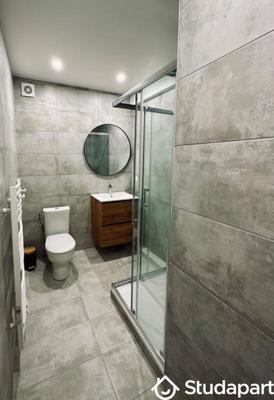 Chambre - 11 m² - 1 pièce