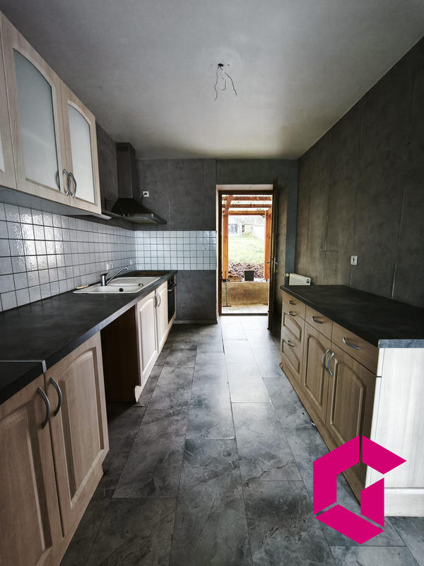 Maison - 100 m² - 5 pièces