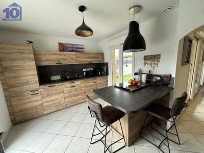 Maison - 142 m² - 6 pièces