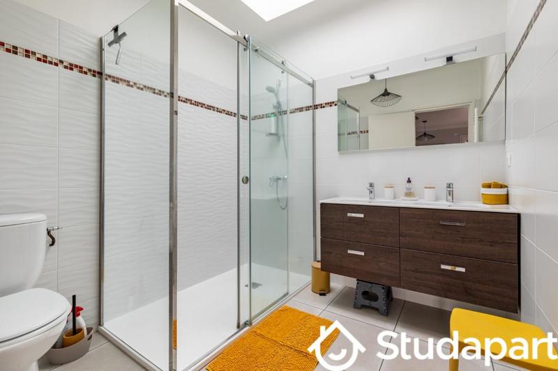 Appartement - 135 m² - 6 pièces