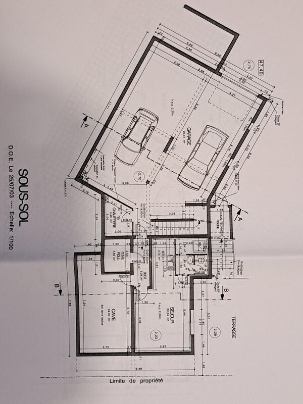 Maison - 230 m² - 8 pièces