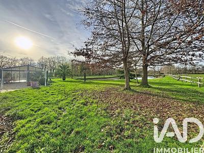 Maison - 328 m² - 8 pièces