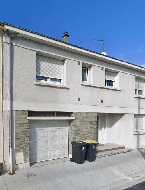 Maison - 101 m² - 7 pièces