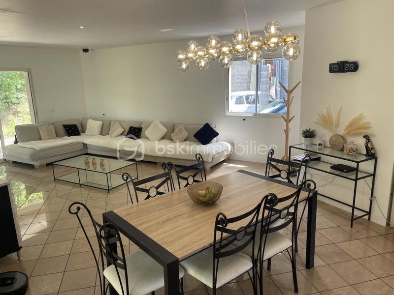 Maison - 145 m² - 5 pièces