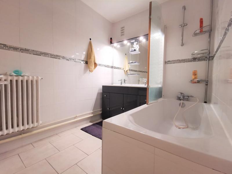 Appartement - 75 m² - 4 pièces