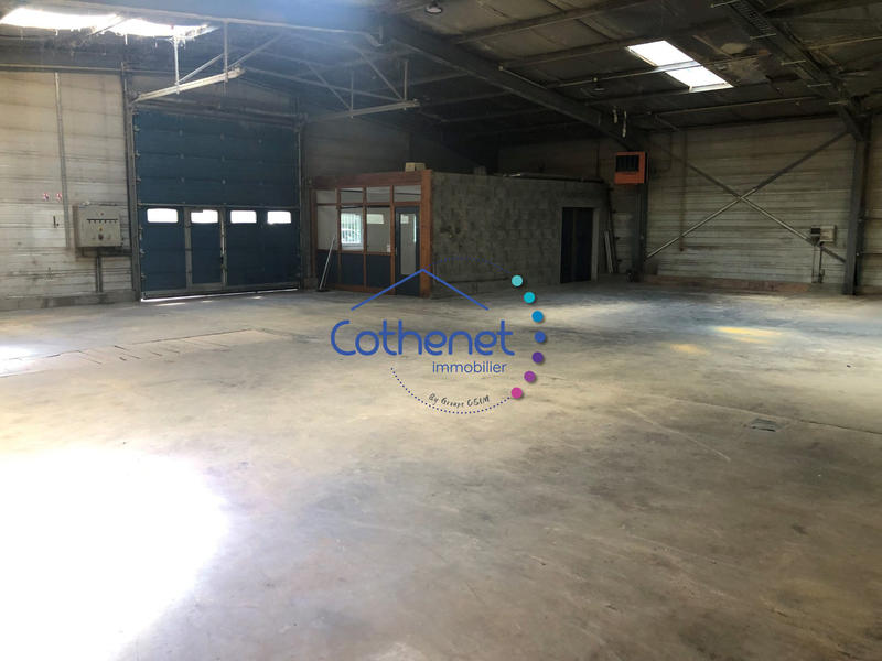 Local d'activités - 312 m²